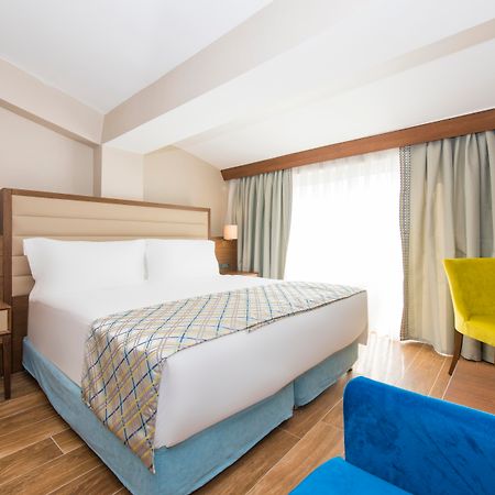 Ramada Plaza Antalya Hotel Exterior foto Deluxe Room