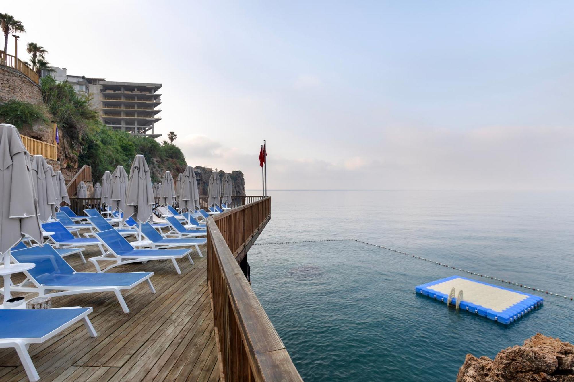 Ramada Plaza Antalya Hotel Exterior foto The Dead Sea