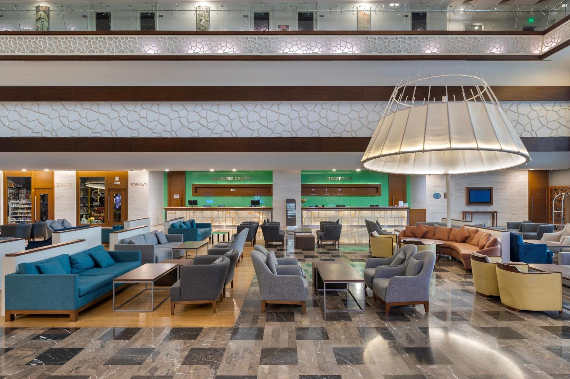 Ramada Plaza Antalya Hotel Exterior foto The lounge at the airport