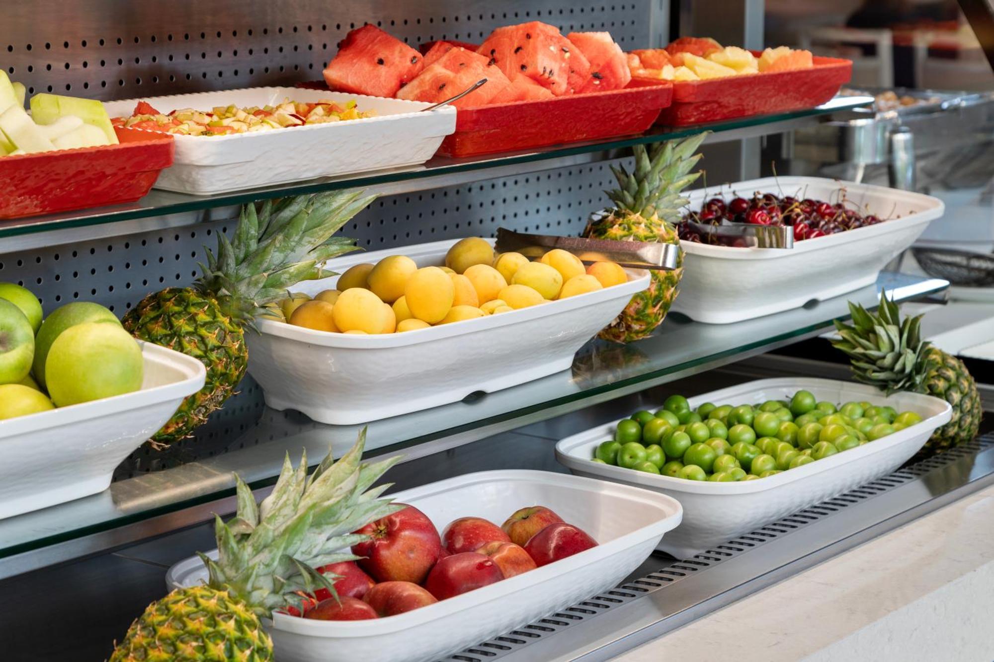 Ramada Plaza Antalya Hotel Exterior foto Fruit salad