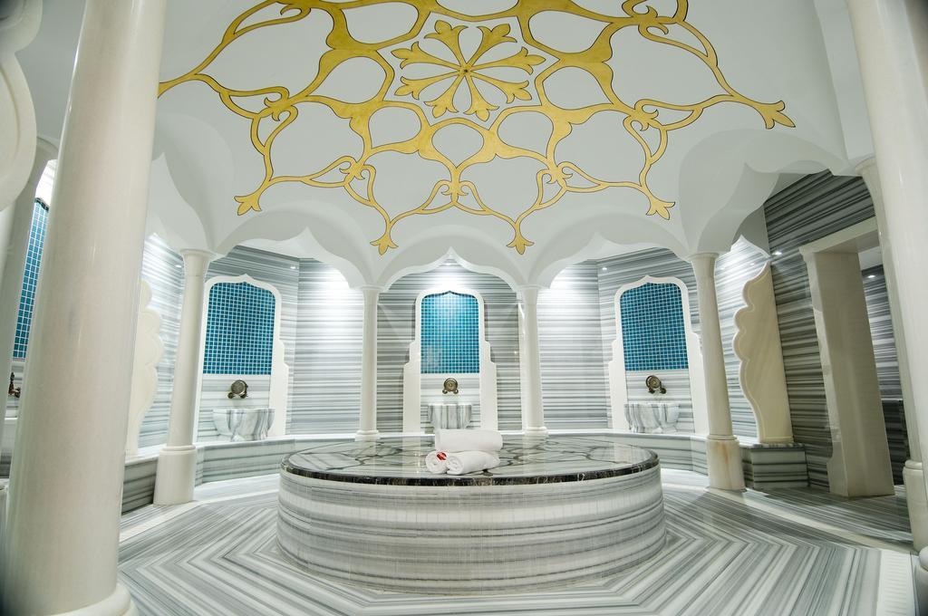 Ramada Plaza Antalya Hotel Exterior foto Turkish bath